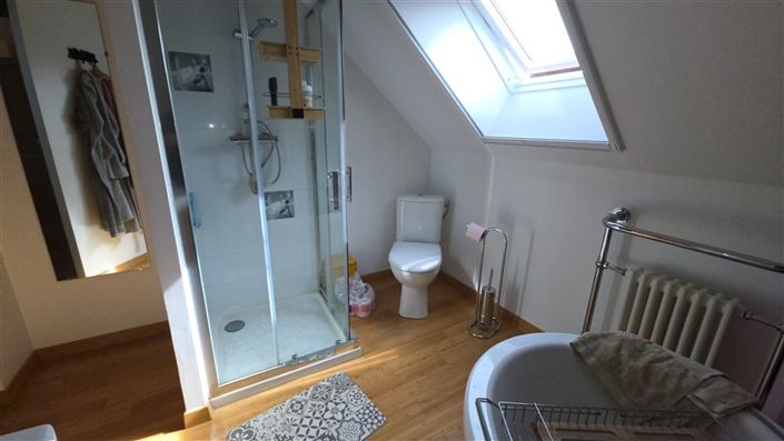 Image No.15-2 Bed House for sale