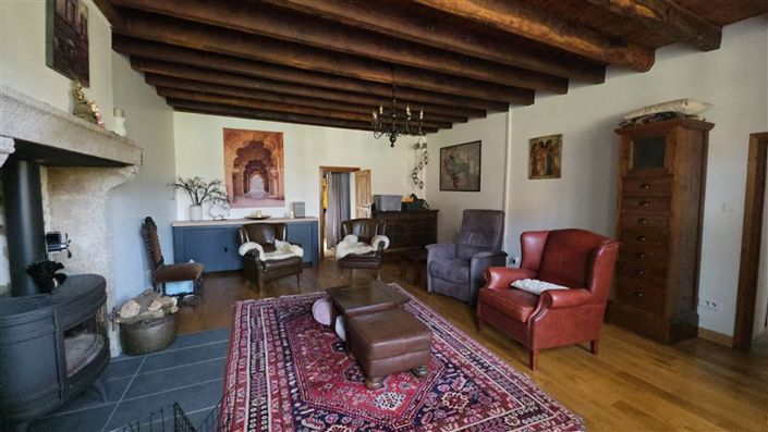 Image No.4-2 Bed House for sale