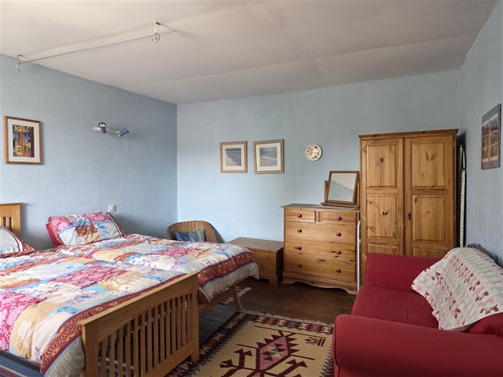 Image No.14-2 Bed House for sale