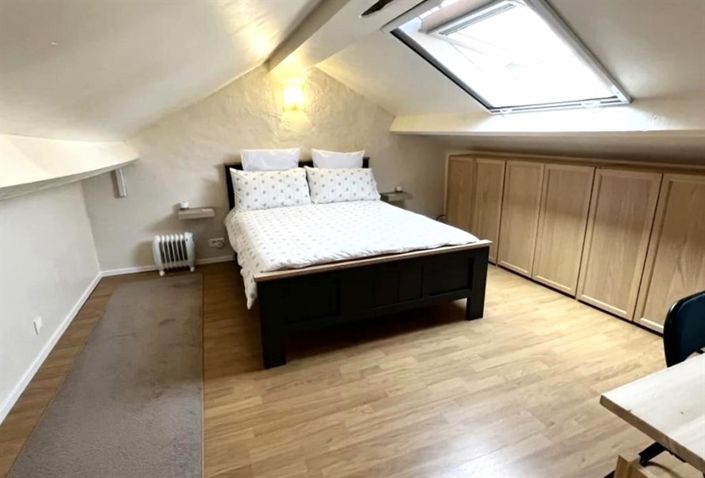 Image No.13-6 Bed House for sale