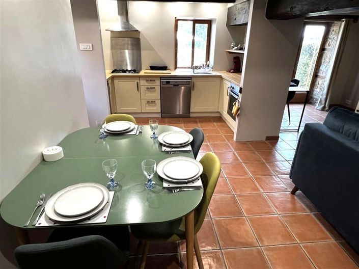 Image No.22-6 Bed House for sale