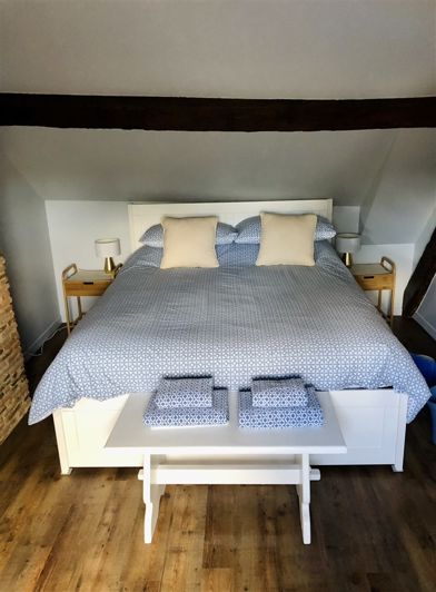 Image No.25-6 Bed House for sale