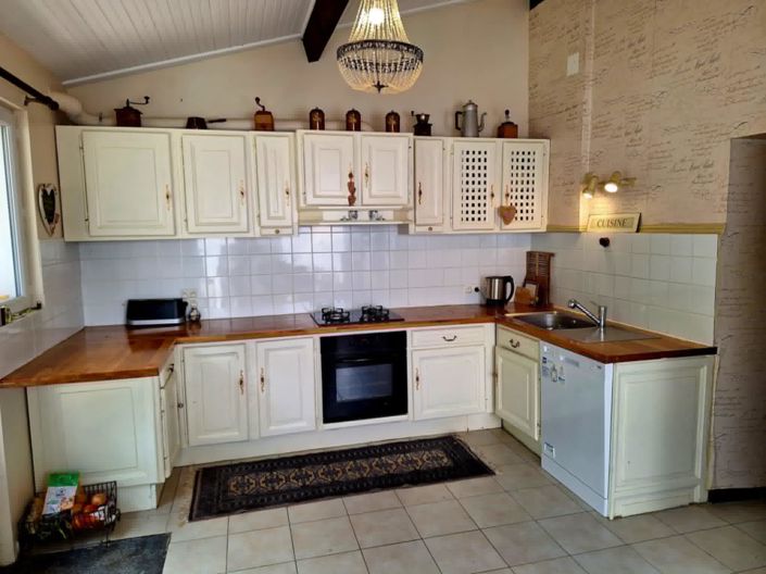 Image No.5-4 Bed House for sale