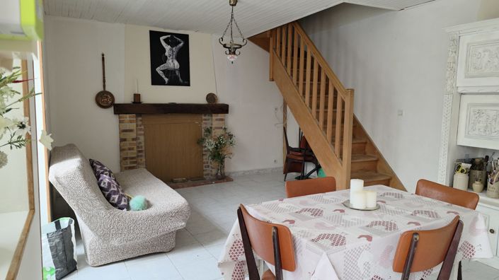 Image No.25-6 Bed House for sale