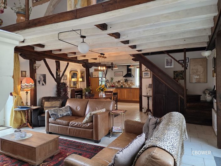 Image No.5-6 Bed House for sale