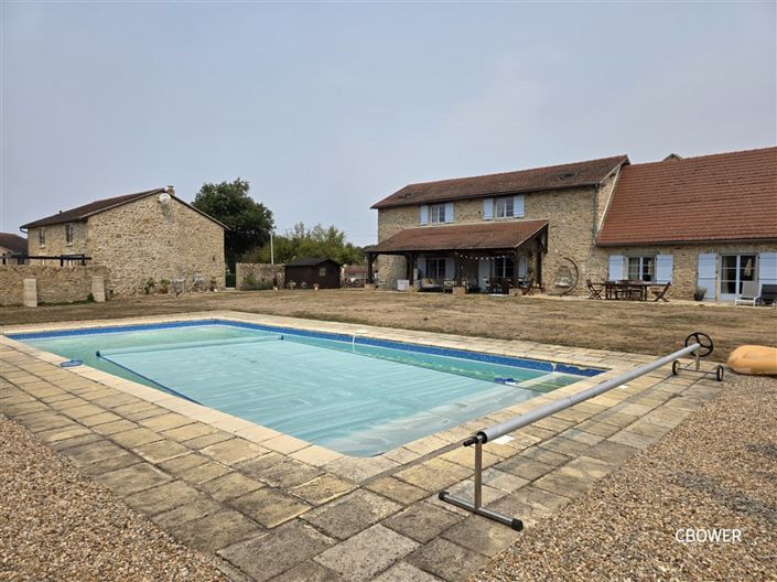 Image No.16-11 Bed House for sale