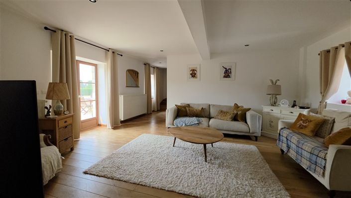 Image No.18-11 Bed House for sale