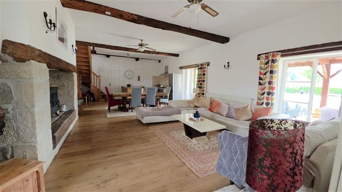 Image No.24-11 Bed House for sale