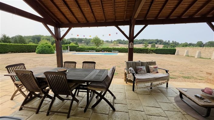 Image No.29-11 Bed House for sale