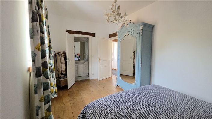 Image No.29-11 Bed House for sale