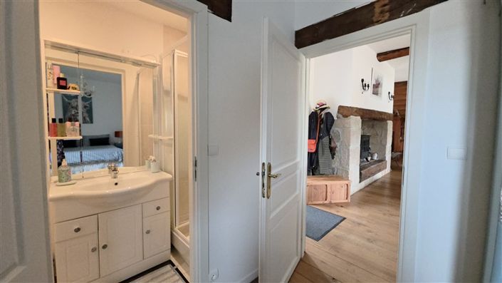 Image No.30-11 Bed House for sale