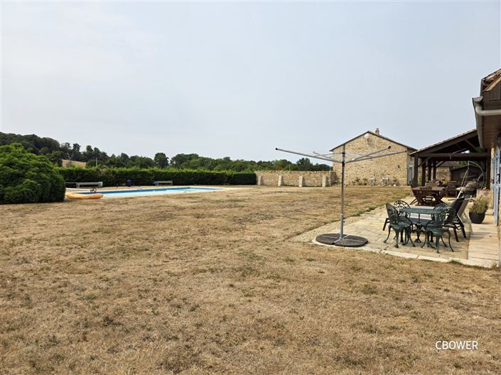 Image No.40-11 Bed House for sale