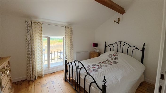 Image No.8-11 Bed House for sale