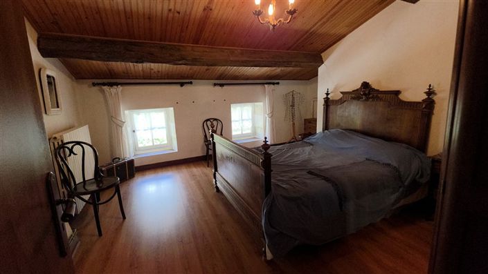 Image No.10-3 Bed Country House for sale