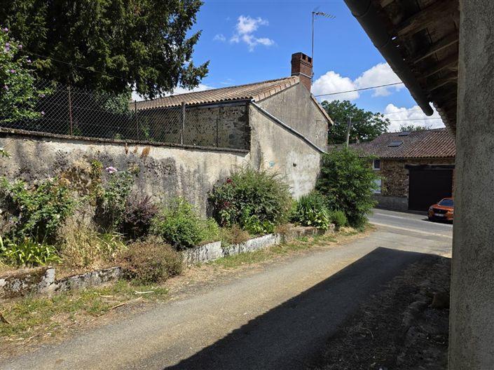 Image No.3-3 Bed Country House for sale