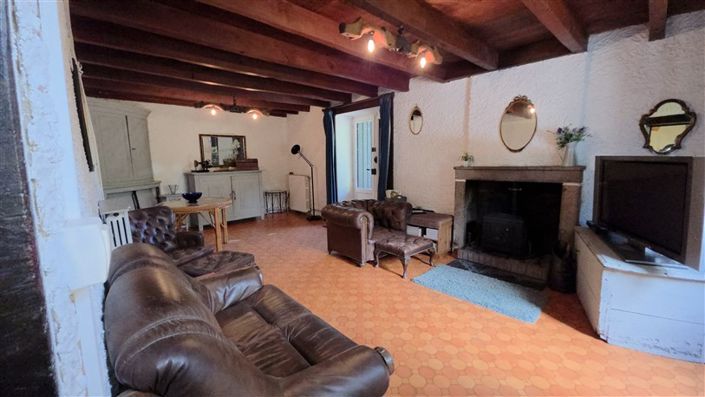 Image No.2-3 Bed Country House for sale