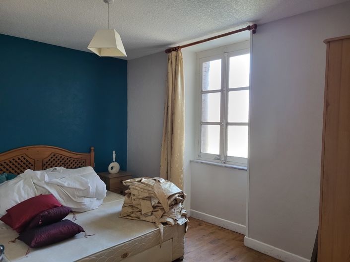 Image No.10-4 Bed House for sale