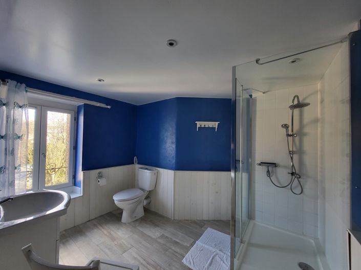 Image No.24-4 Bed House for sale