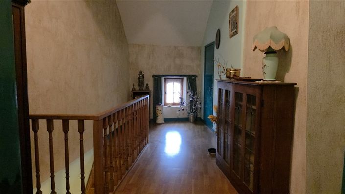 Image No.8-3 Bed House for sale