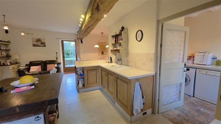 Image No.3-3 Bed House for sale