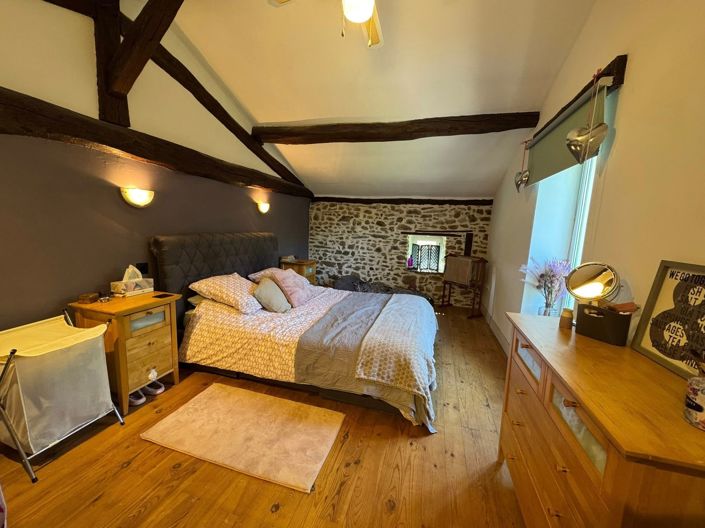 Image No.14-4 Bed House for sale