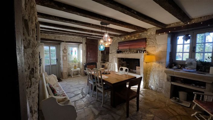 Image No.12-6 Bed House for sale