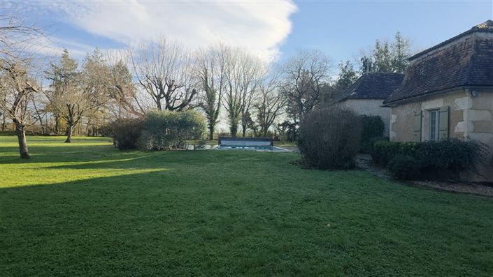 Image No.27-6 Bed House for sale