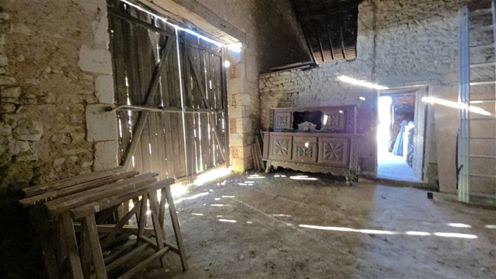Image No.41-6 Bed House for sale