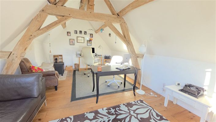 Image No.46-6 Bed House for sale