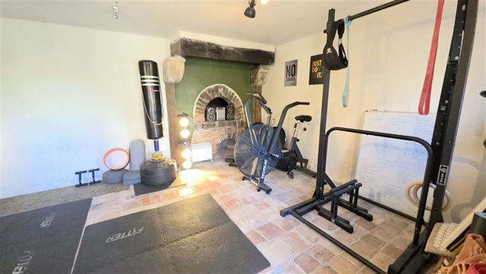 Image No.48-6 Bed House for sale