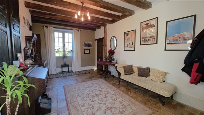 Image No.7-6 Bed House for sale