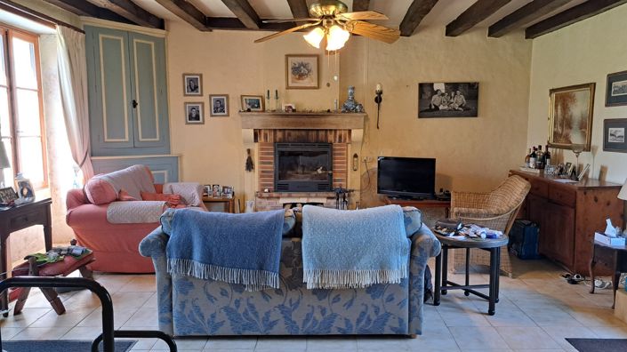 Image No.11-3 Bed House for sale