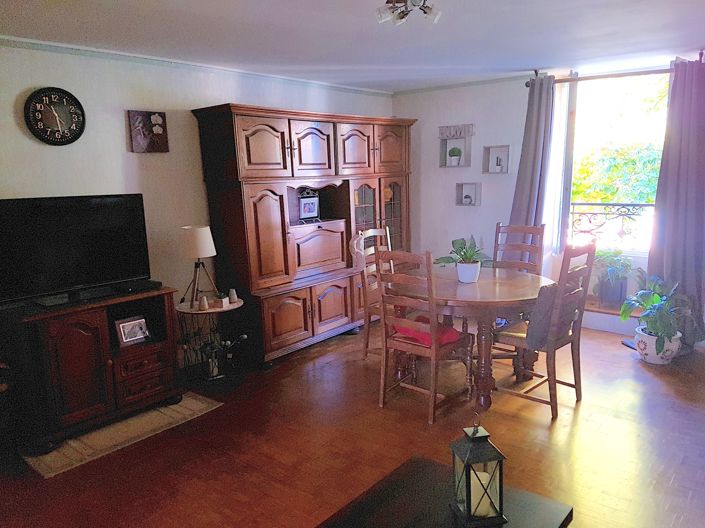 Image No.11-5 Bed House for sale