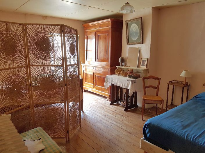 Image No.8-4 Bed House for sale