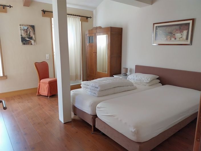 Image No.14-5 Bed House for sale