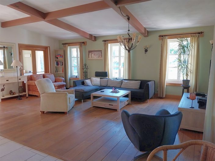 Image No.5-5 Bed House for sale