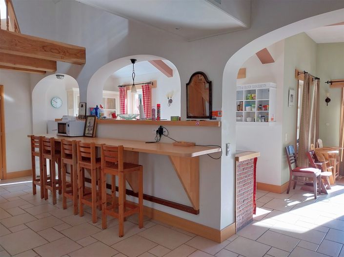 Image No.4-5 Bed House for sale