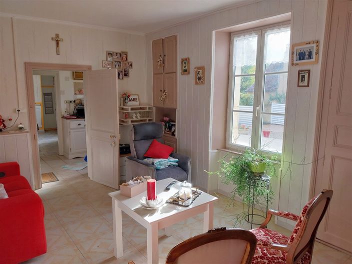 Image No.9-3 Bed House for sale