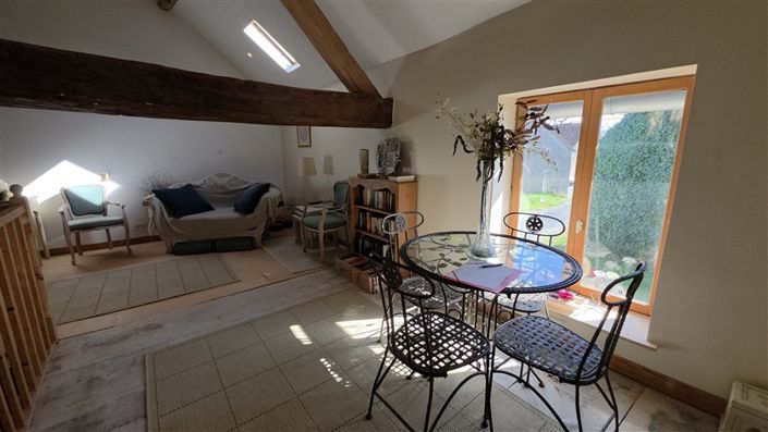 Image No.18-3 Bed House for sale