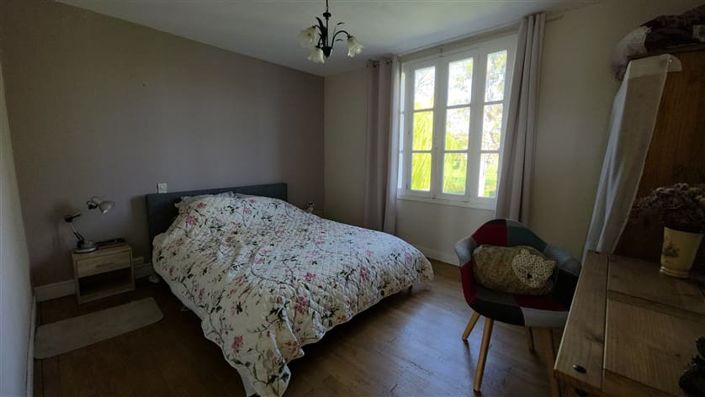 Image No.21-3 Bed House for sale