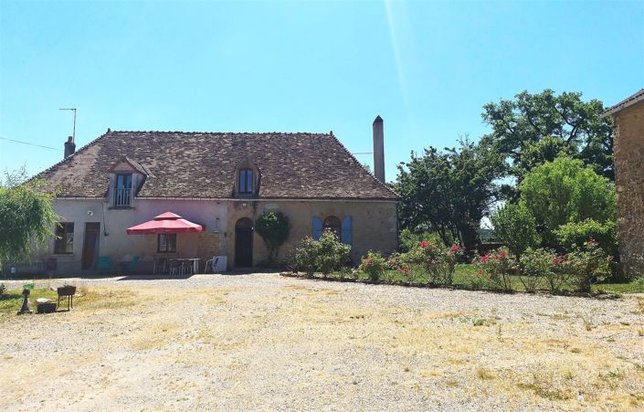 Image No.2-6 Bed Farmhouse for sale