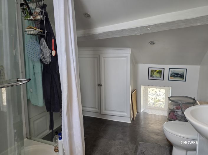 Image No.14-6 Bed House for sale