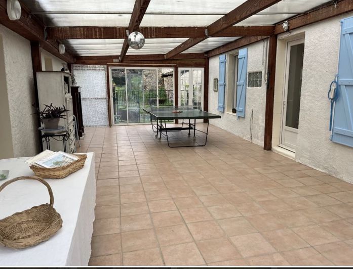 Image No.17-6 Bed House for sale