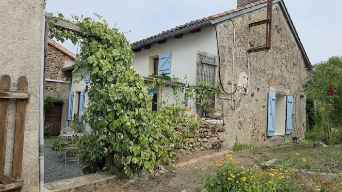 Image No.21-6 Bed House for sale