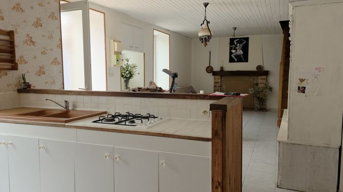 Image No.26-6 Bed House for sale