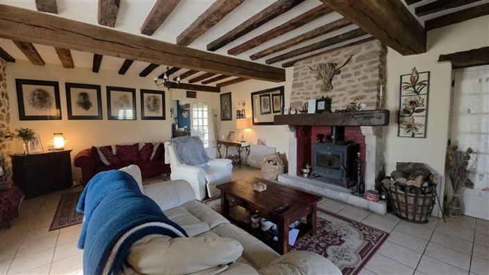Image No.16-Propriété de 5 chambres à vendre à Nouic
