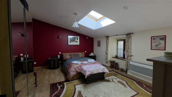 Image No.23-Propriété de 5 chambres à vendre à Nouic