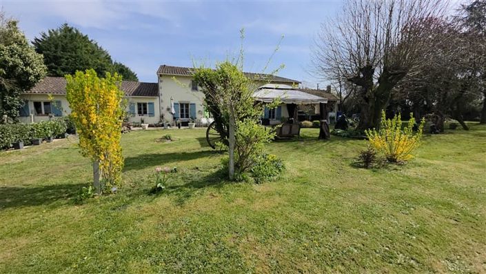 Image No.32-5 Bed Property for sale