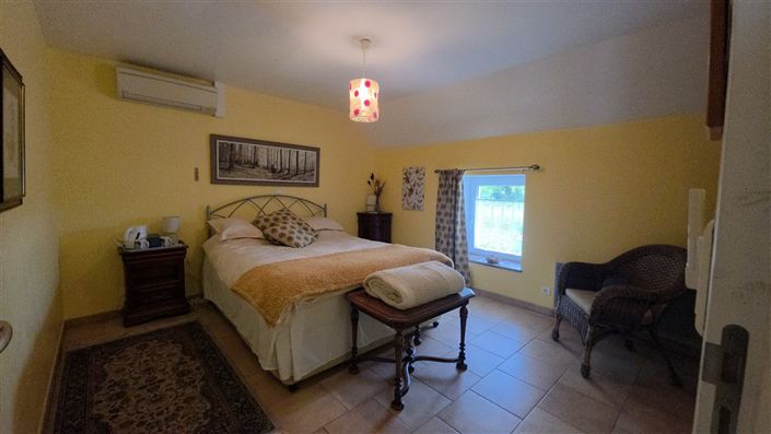 Image No.24-5 Bed House for sale