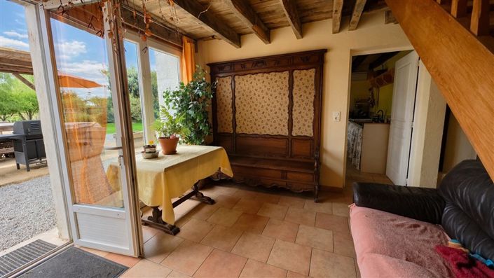 Image No.4-5 Bed House for sale